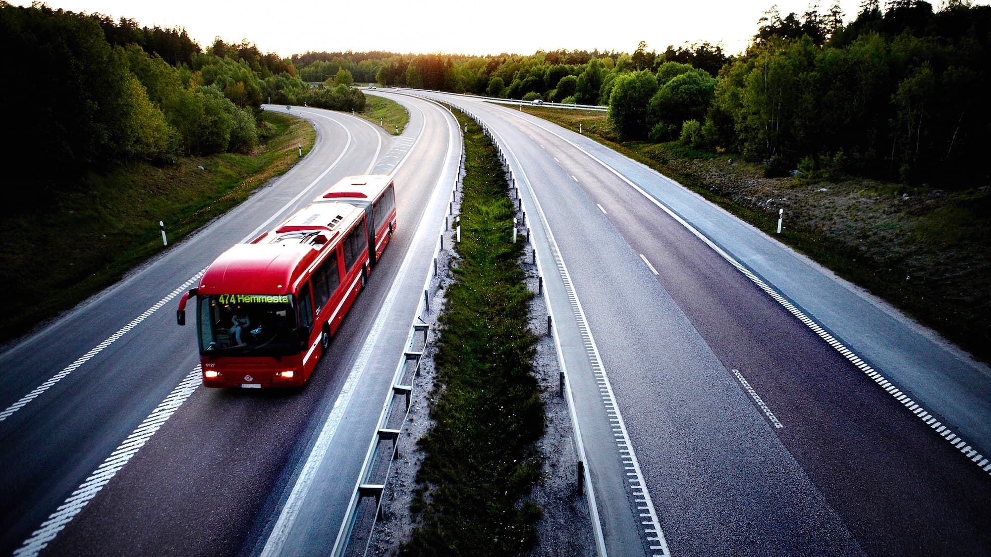 California's 140 mph Autonomous Buses Challenge Rail's Future