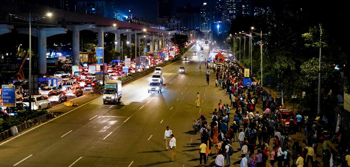 India Rewards Good Samaritans for Helping Traffic Victims