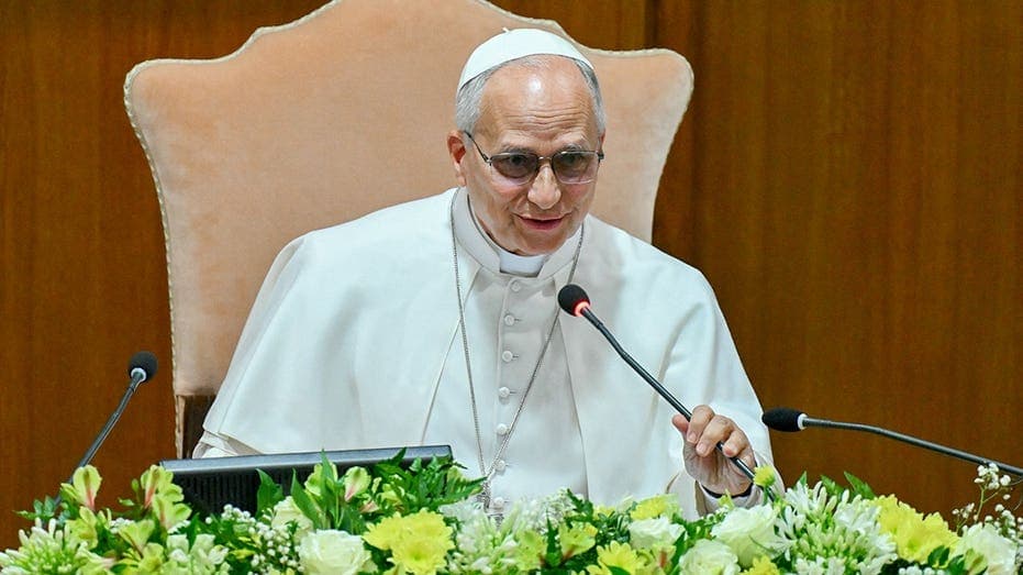 Progressive Pope Joins Bernie's Crusade to Neuter AI