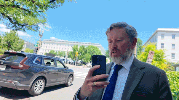 Massie Melts Down Over Affair Allegations, Turns Phone on Reporter