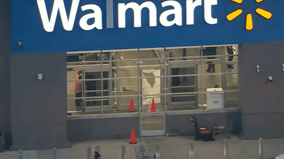Gunman shoots Walmart worker in Pennsylvania dispute