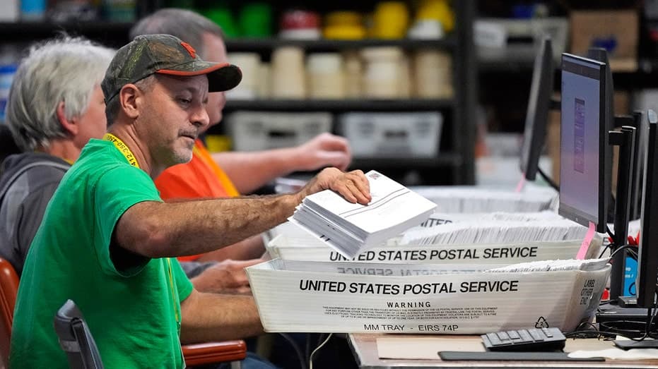Federal court blocks Trump mail ballot order before midterms
