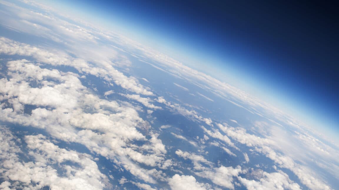 Oxygen's Neighbors Could Transform Planet Atmospheres Forever