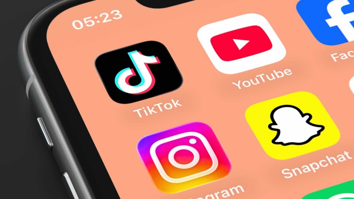 Britain bans kids under 16 from social media—curfews next?