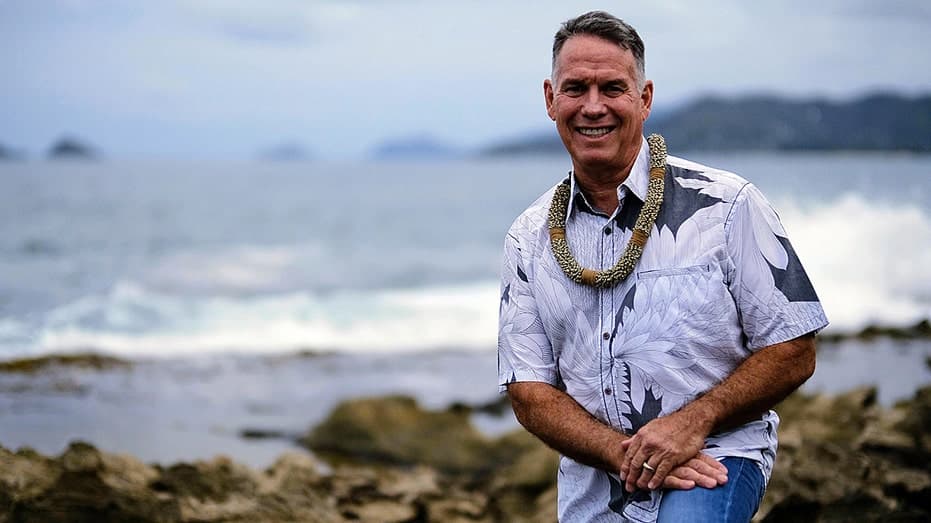 GOP Contractor Mounts Hawaii Comeback Against Deep Blue